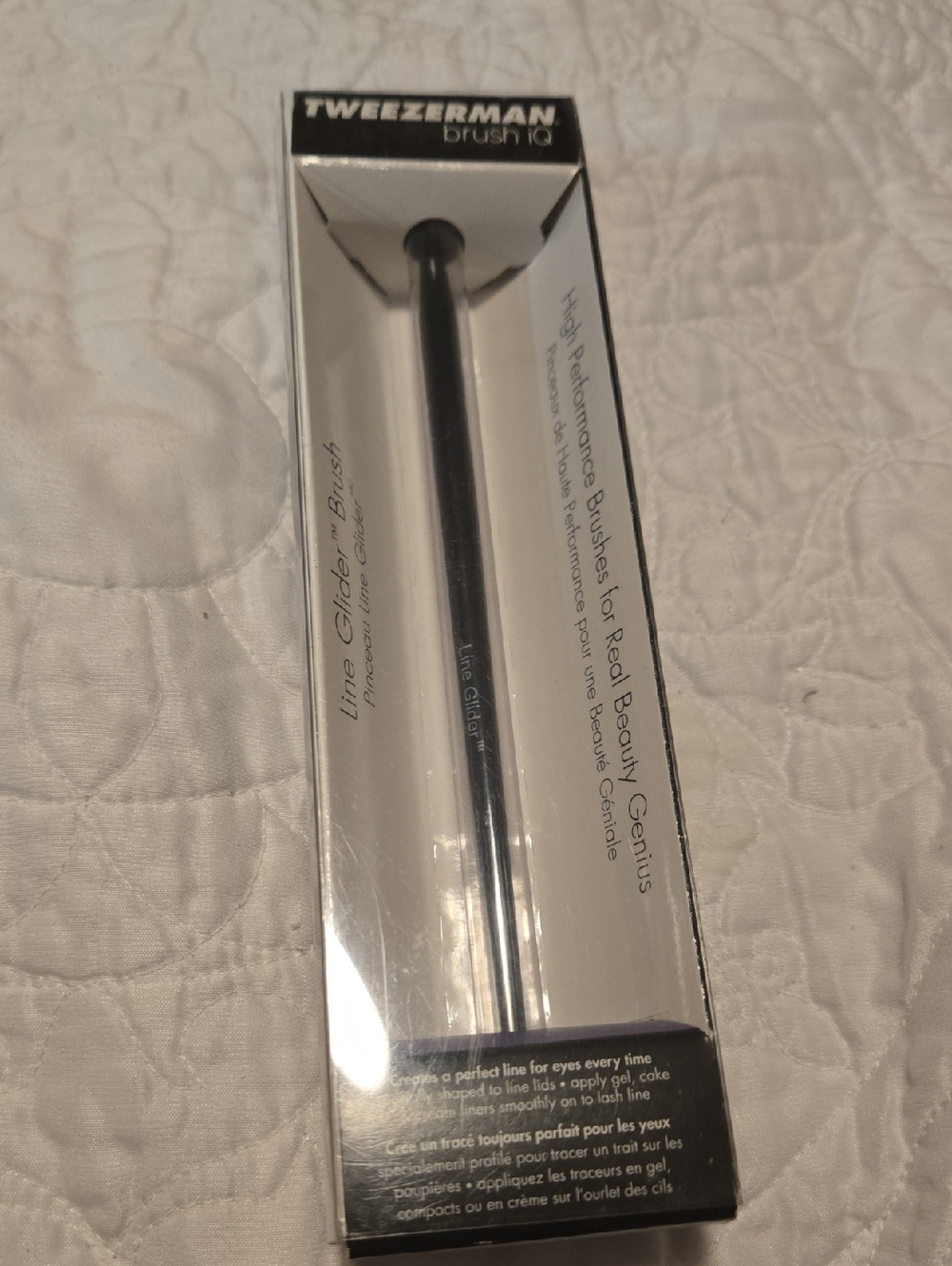 Tweezerman Brush IQ Line Glider Brush - Black